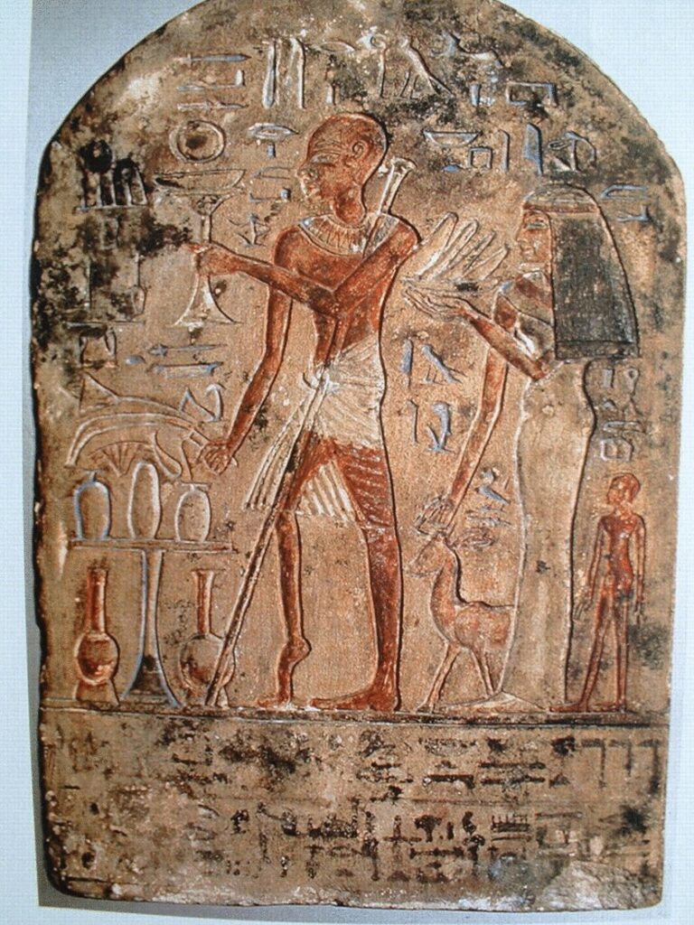 Un giovane che soffre di piede equino (pes equinus) rappresentato in una stele. Gliptoteca Ny Carlsberg, Copenhagen.